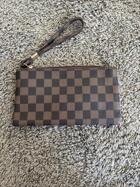 Wristlet